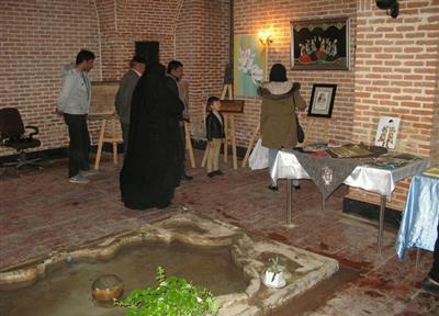 نمایشگاه صنایع دستی در بنای حمام شیخ سلماس برپا شده است