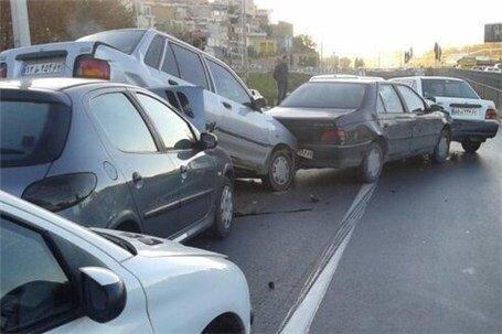 3 کشته در تصادف زنجیره ای 40 خودرو در آزادراه قزوین- زنجان