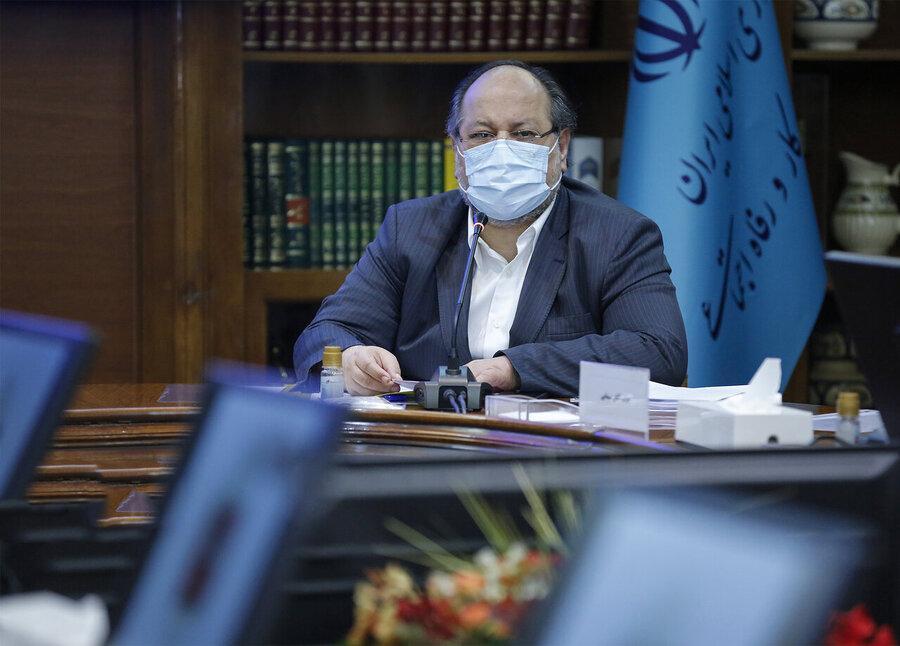 وزیر رفاه خبر داد: افزایش مبلغ تسهیلات دریافتی بازنشستگان وزیر رفاه اطلاع داد: افزایش مبلغ تسهیلات دریافتی بازنشستگان